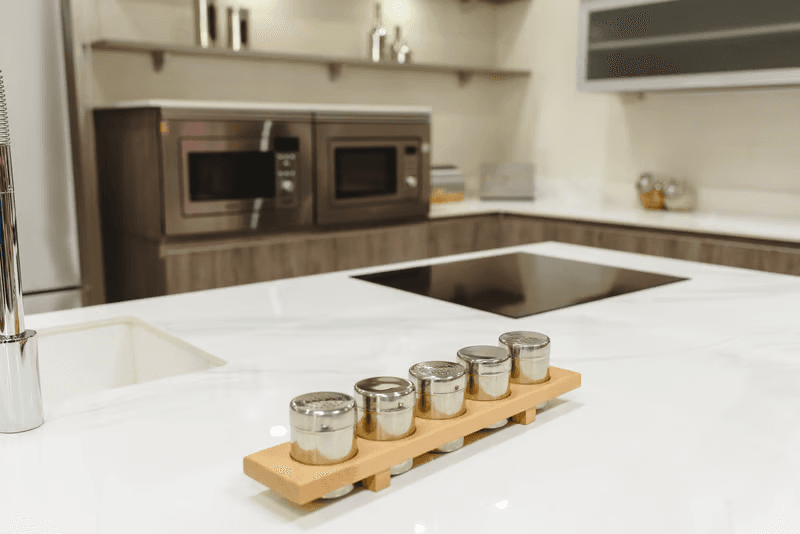 Traditional wood kitchen cabinetry